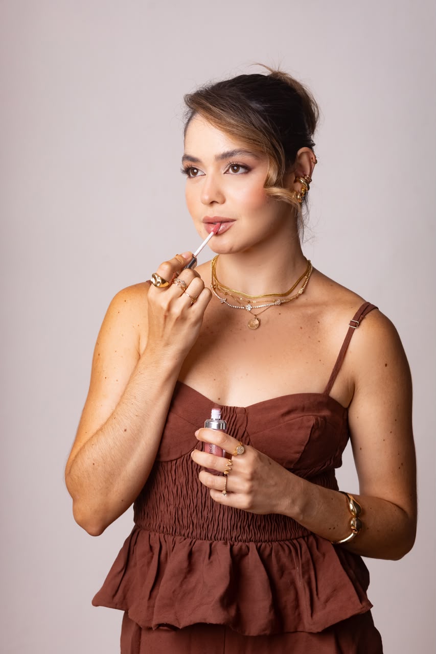 Larissa Pinto — maquiadora profissional